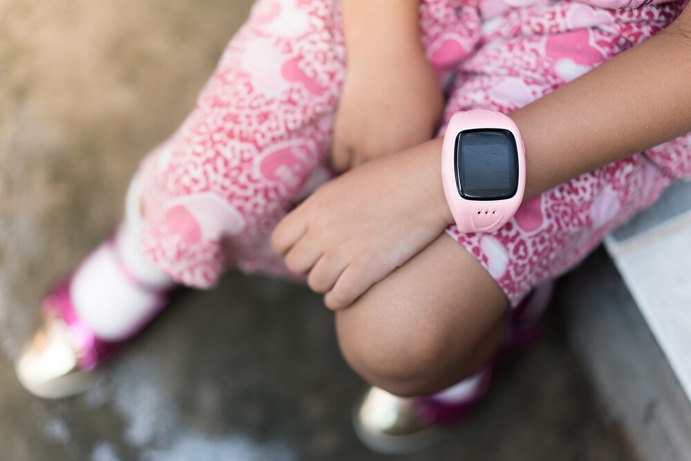 Smartwatch na komunię – jak wybrać idealny model dla dziecka?
