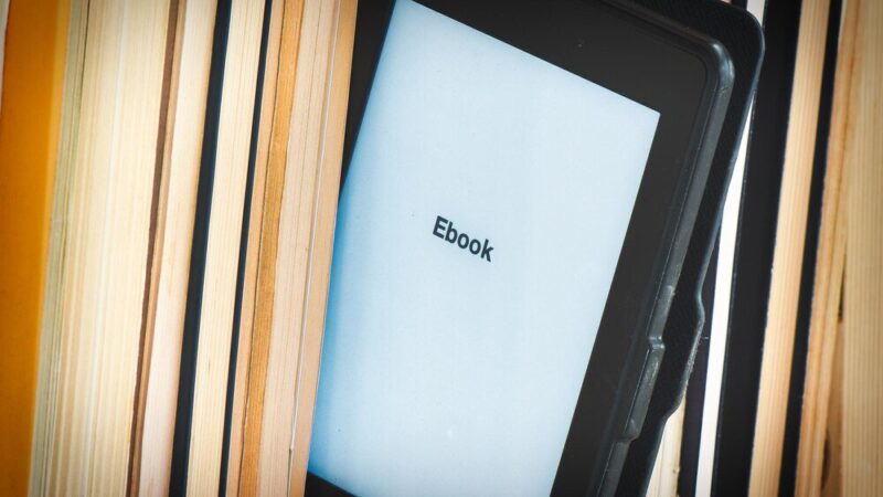 Jak wybrać odpowiedni format e-booka: EPUB vs MOBI