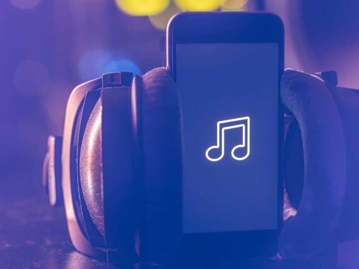 Pobieranie muzyki za darmo na komputer – najlepsze strony i programy