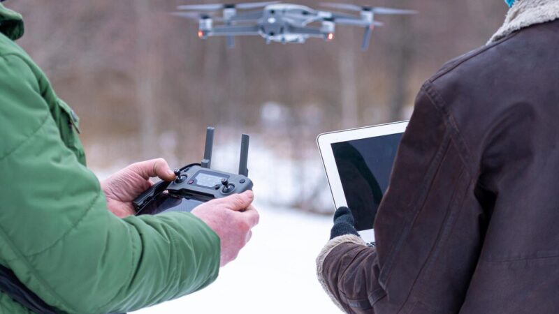 Czy na drona trzeba mieć pozwolenie – aktualne przepisy