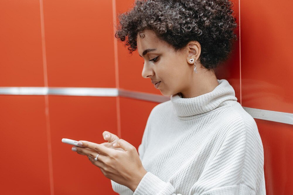 Czy na Instagramie widać kto oglądał relacje – wszystko co musisz wiedzieć