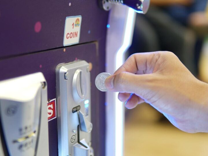 Jak automat sprawdza monety – technologia rozpoznawania nominałów