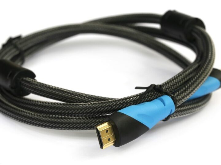 Jak połączyć laptop z telewizorem – przewodowo i bezprzewodowo