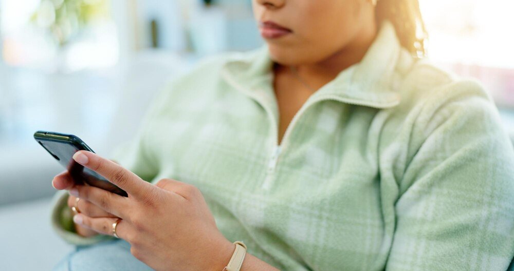 Jak sprawdzić czy SMS został odczytany – przewodnik krok po kroku