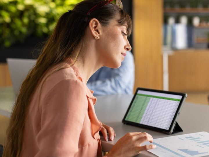 Jak zablokować wiersz w Excelu – praktyczny poradnik dla początkujących