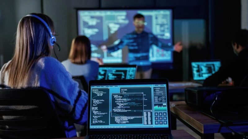 Nauka programowania – od czego zacząć i jak się uczyć?