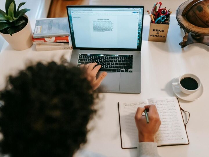 Paragraf w Wordzie – jak wstawić i sformatować