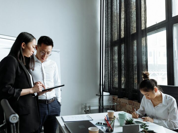 Outsourcing IT dla firm – przewodnik dla przedsiębiorców