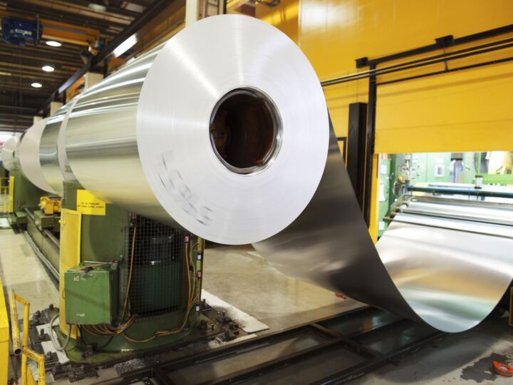 Aluminium w produkcji B2B – kiedy jest lepszym wyborem niż stal