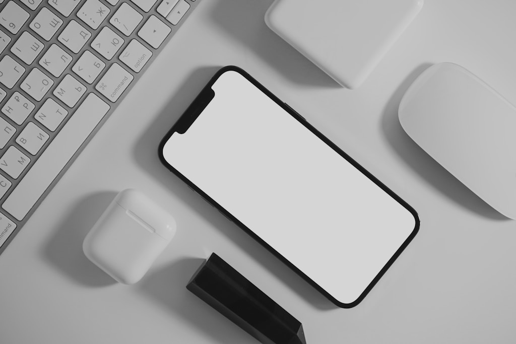 Nowoczesne technologie i tradycyjne podejście. Jak dbać o telefon, żeby służył latami?